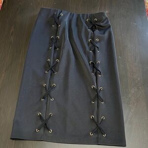 Bold elements pencil skirt